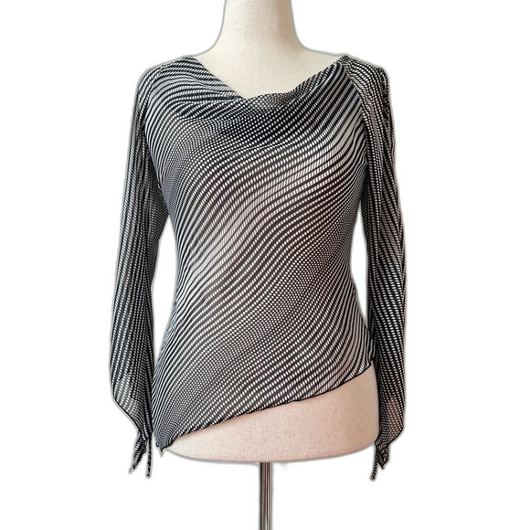 VTG Forever 21 boho Fairy black & white Asymmetric Long sleeve Sheer Top Size M - Picture 1 of 6